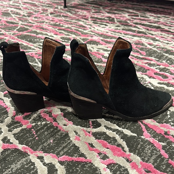 Jeffery Campbell Cromwell Women’s black booties - Picture 4 of 6